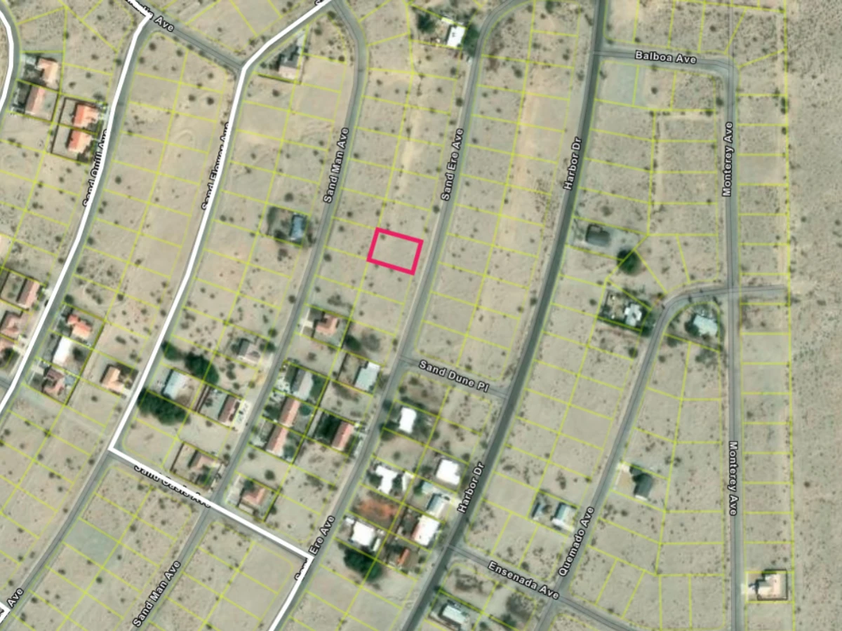 Power at the property line - homes nearby in Salton City, CA — thumbnail 2