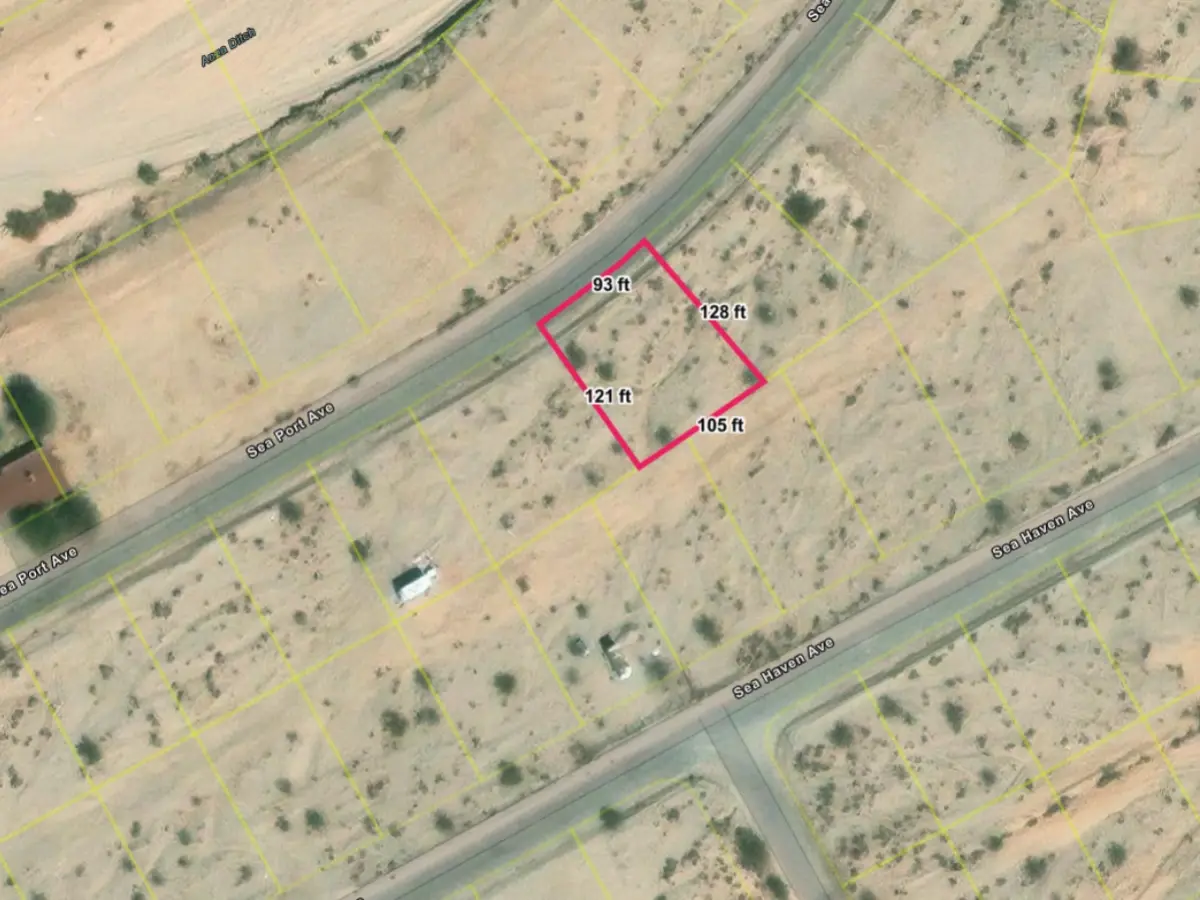 Water and sewer at the street line - flat buildable lot in Salton City — thumbnail 2