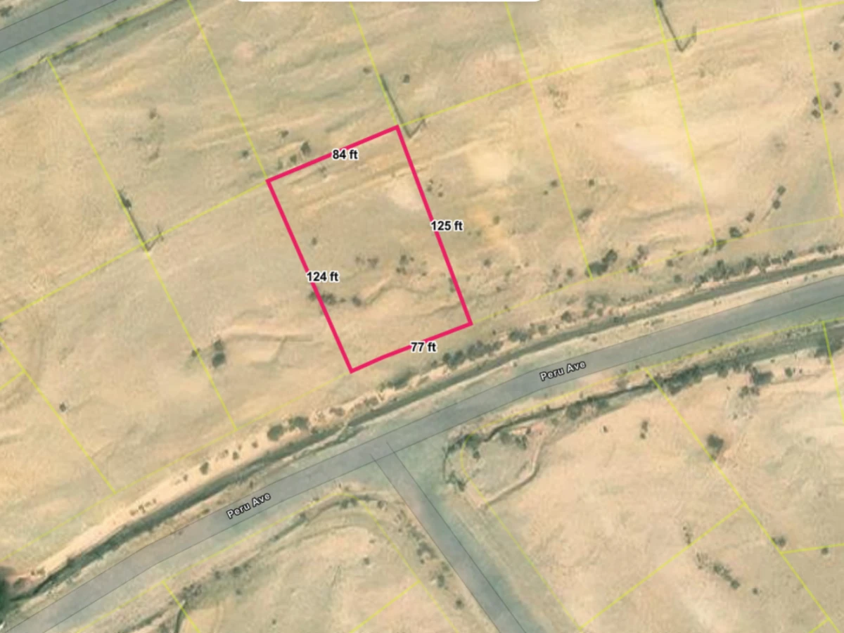 0.23 acre lot with power behind property in Salton City, CA — thumbnail 3
