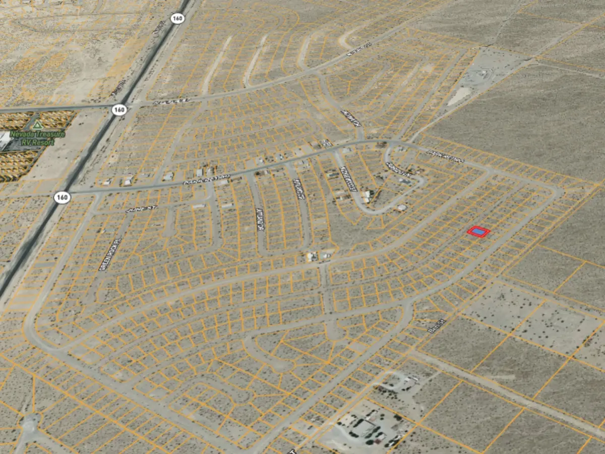 Flat, open lot in Pahrump, NV - room to settle in — thumbnail 3