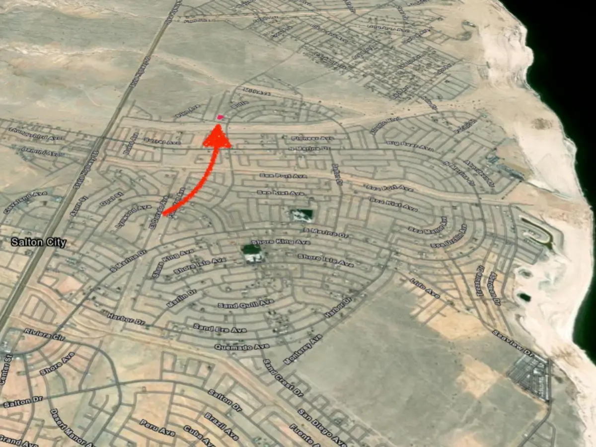 0.28 acre lot with power next door in Salton City CA — thumbnail 7